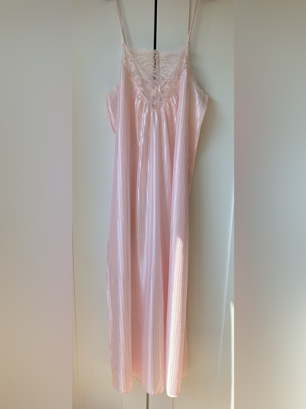 NWOT Pink Lace Trim Nightgown and Robe, 2 piece set - Picture 2 of 10